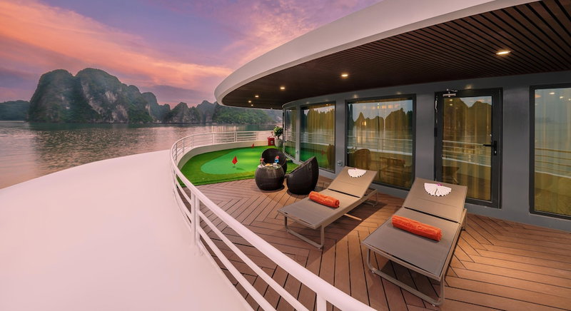 Catherine Cruises, Ha Long, Vietnam
