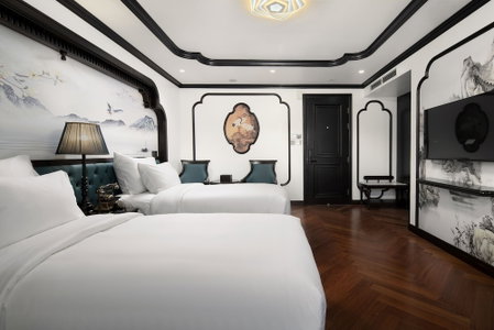 Catherine Cruises, Ha Long, Vietnam