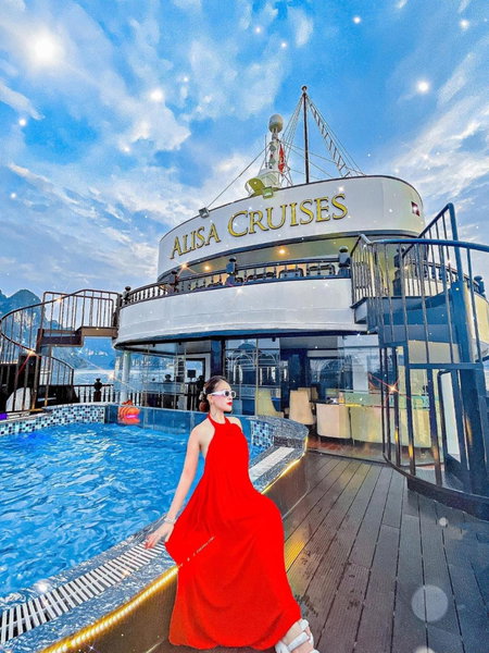 Alisa Premier Cruise, Ha Long, Vietnam