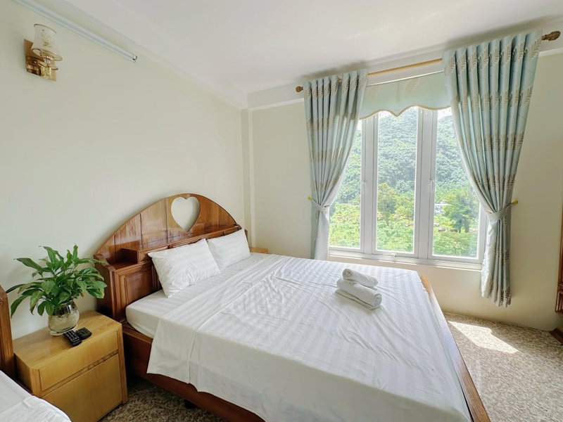 Khách Sạn Tiến Loan, Hòa Bình, Vietnam