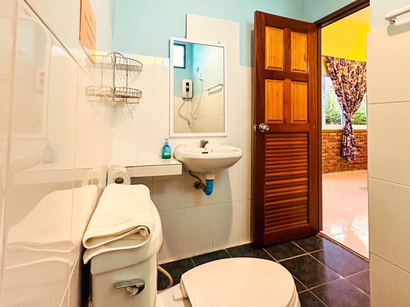 Lanta Baan Nok Resort, Ko Lanta, Thailand