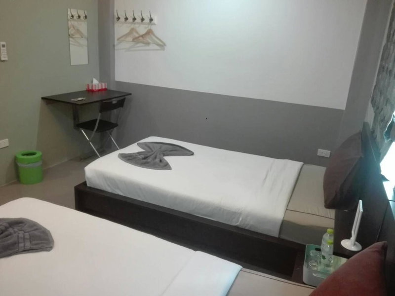 White Monkey Guesthouse, Phetchaburi, Thailand