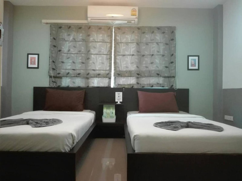 White Monkey Guesthouse, Phetchaburi, Thailand