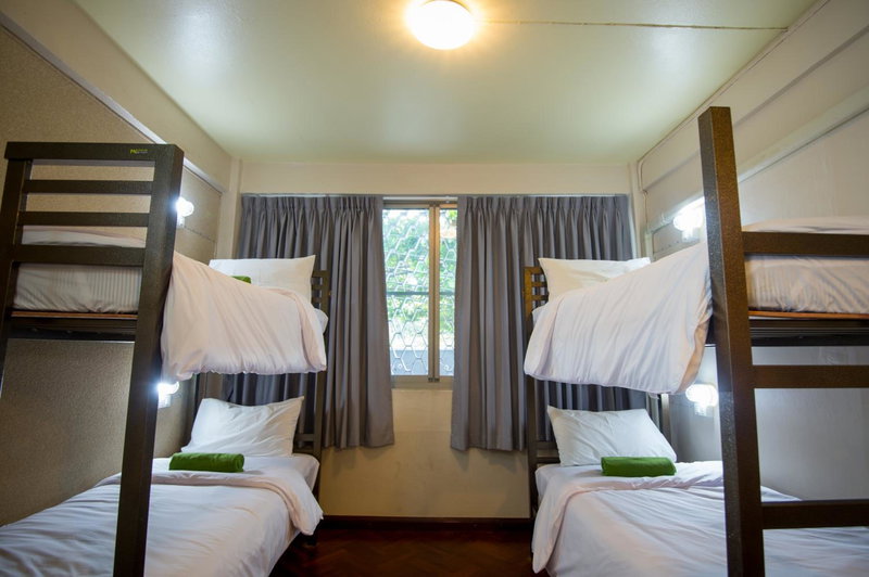 Victory Park Hostel - Maya Hostel, Bangkok, Thailand