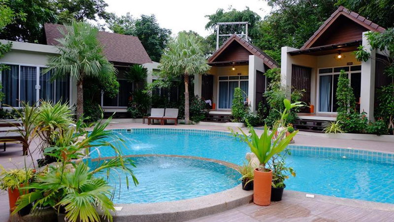 Baan Klang Aow Beach Resort, Ban Krut, Thailand