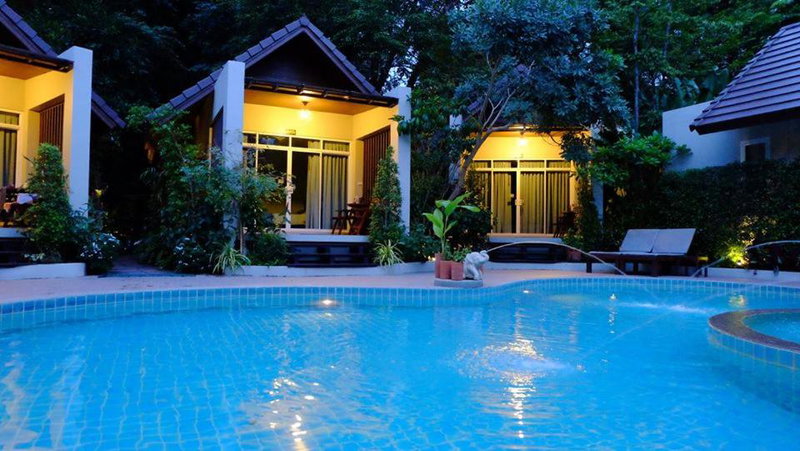 Baan Klang Aow Beach Resort, Ban Krut, Thailand