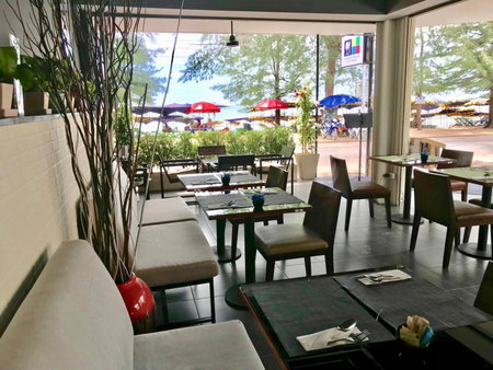 THE BEACH CHA AM Guest House, Cha Am, Thailand