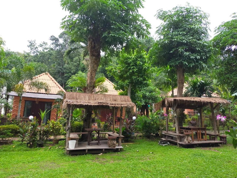 Sea-Sun Bungalow & Resort, Ko Chang, Thailand