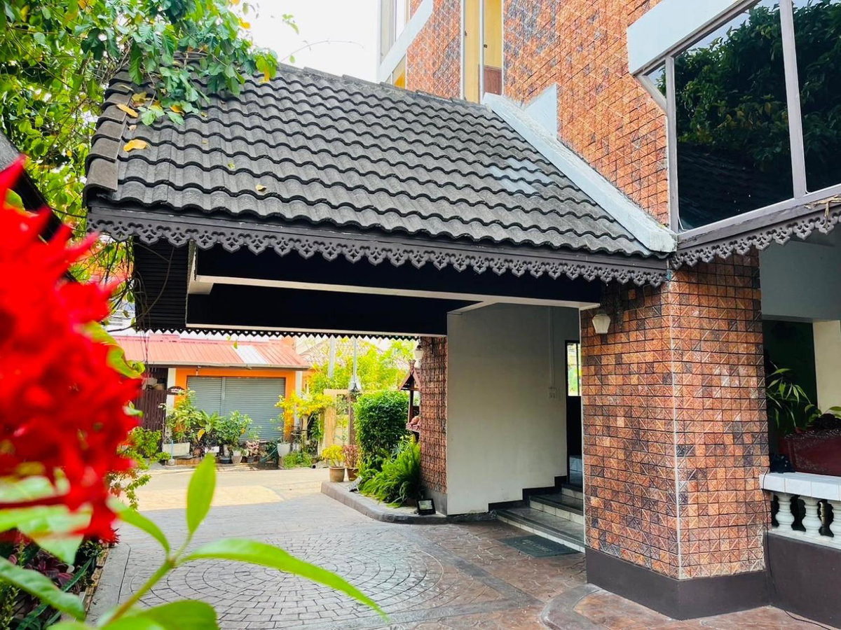 Wiriya House, Thailand
