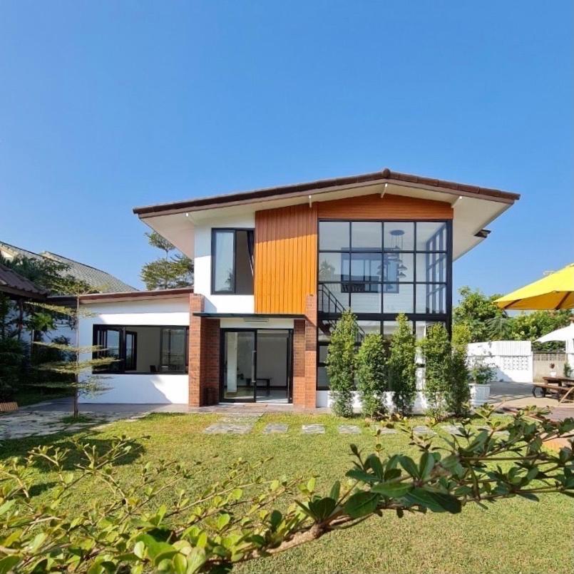 Hotel · Benja369 บ้านเบญจา, Ban Fang Min
