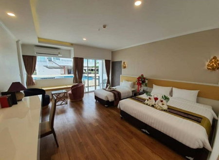 Swan Lake Hotel Sattahip, Sattahip, Thailand