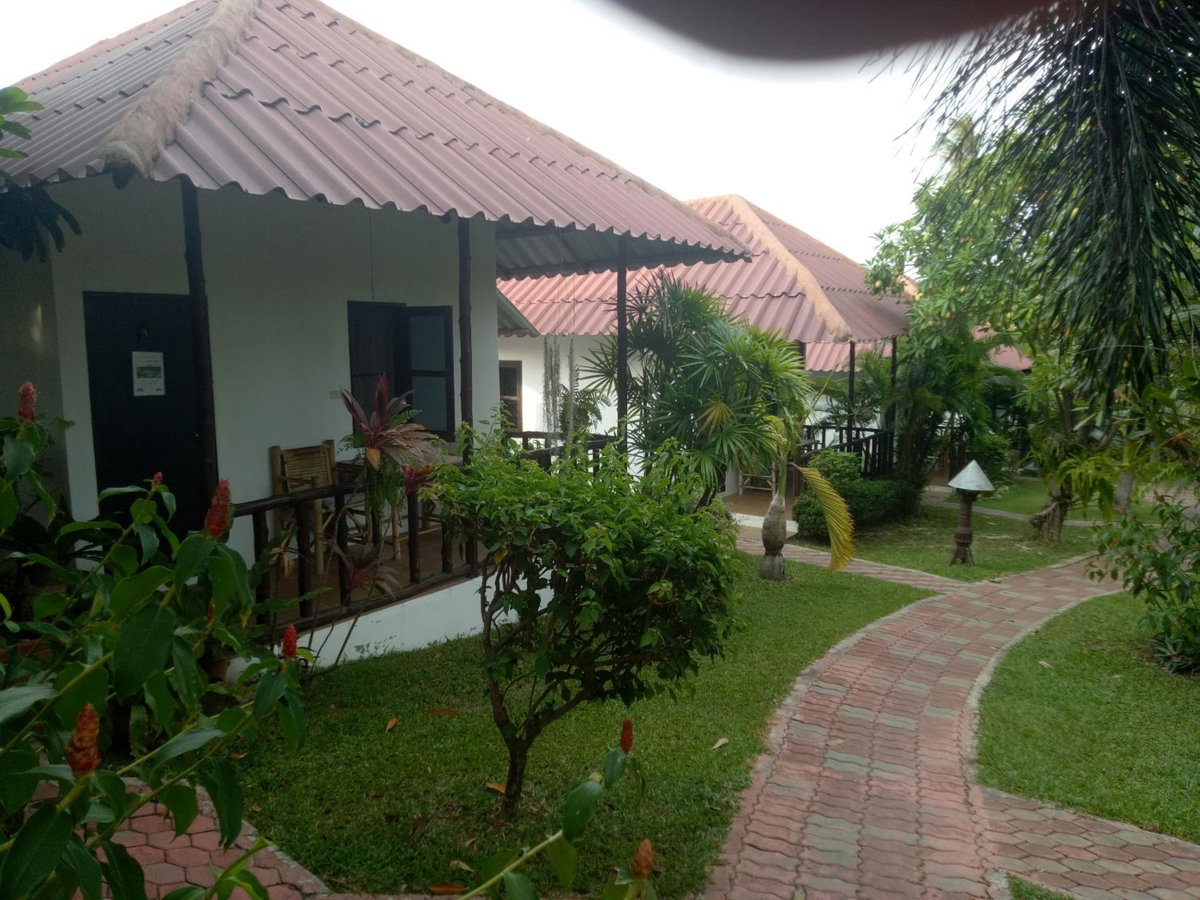 Hotel · Bee Nat Garden Resort, Bangrak Beach