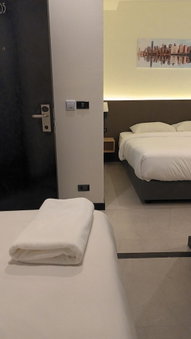 Jellybean The Blocks Hostel Sukhumvit 10, Bangkok, Thailand