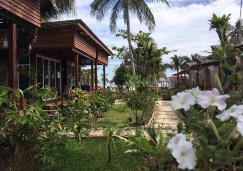 Mook Montra Resort Sea Front, Ko Mook, Thailand