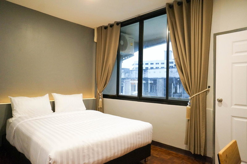 Lux Rooms Night Bazaar, Chiang Mai, Thailand