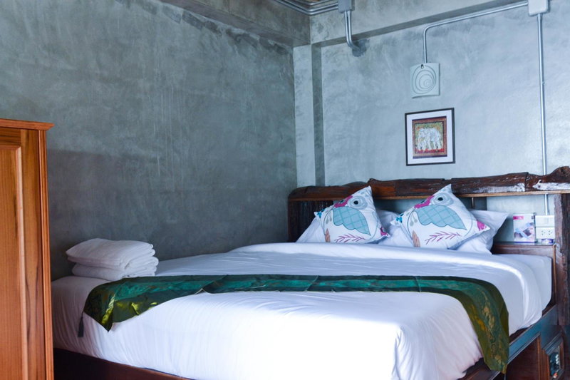 Baan Tubkaek Hotel, Tab Kaek Beach, Thailand