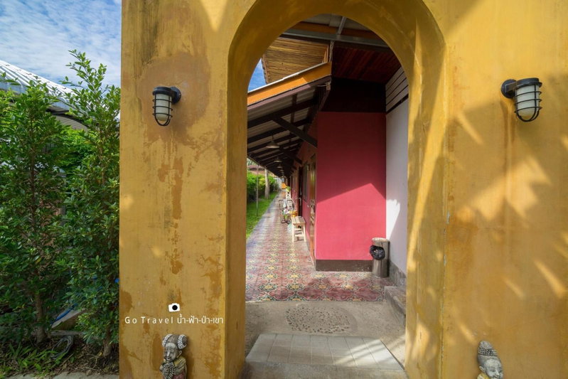 Baan Ma Feung GuestHouse, Kanchanaburi, Thailand
