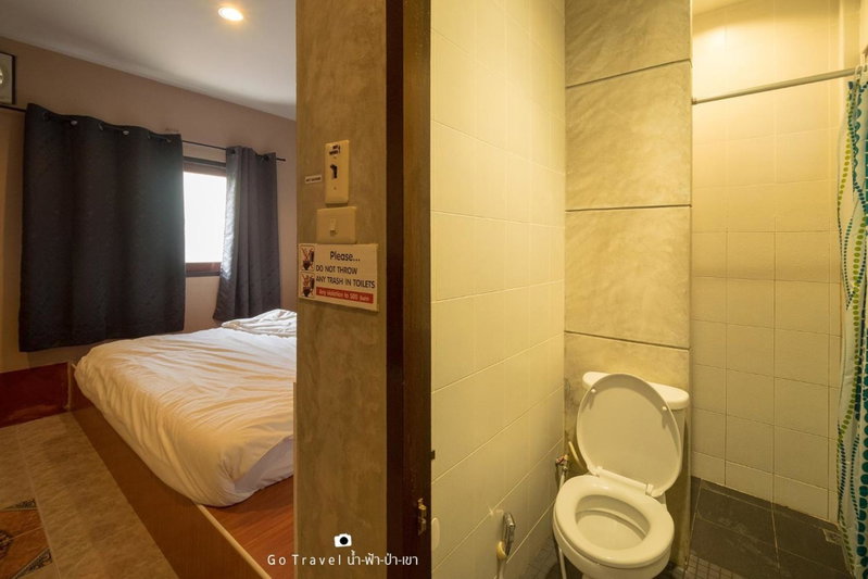Baan Ma Feung GuestHouse, Kanchanaburi, Thailand