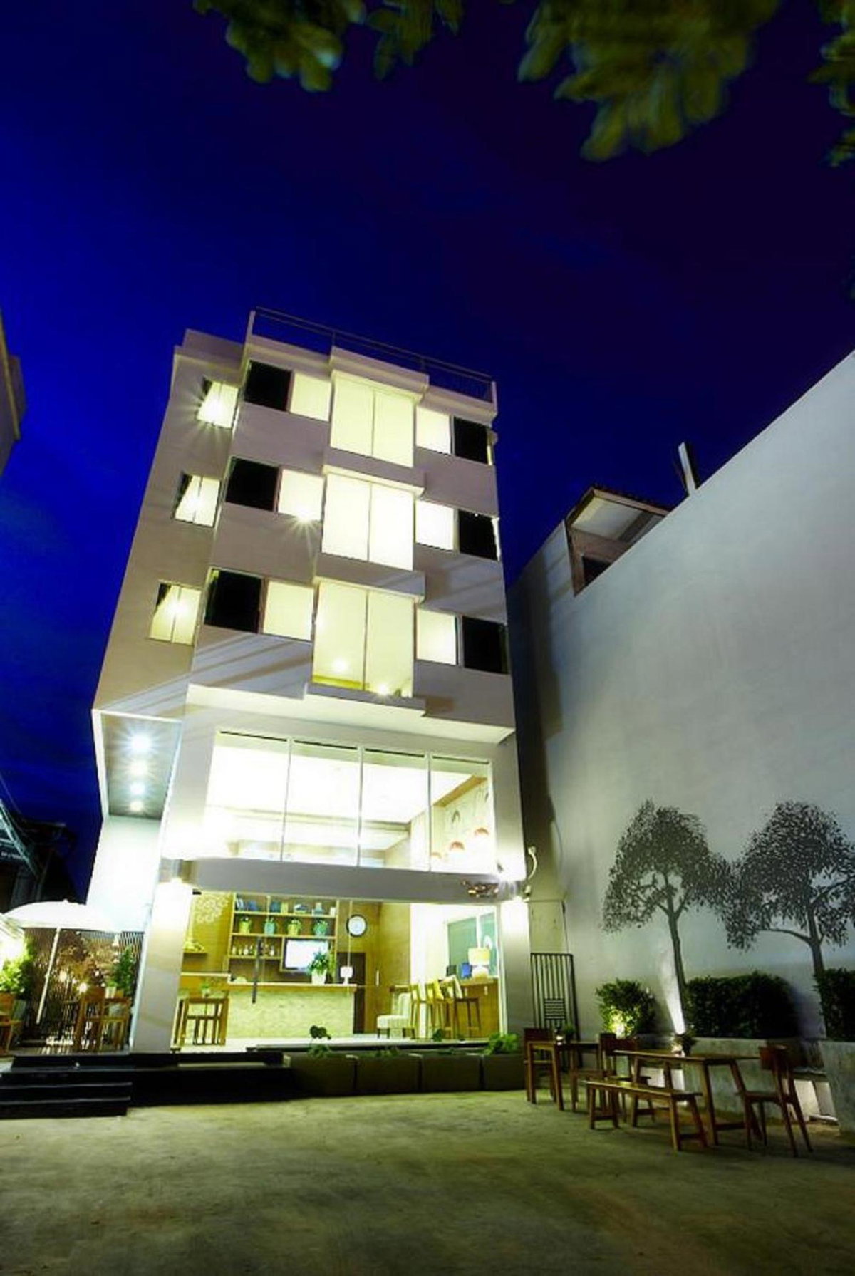 Loft 77, Thailand
