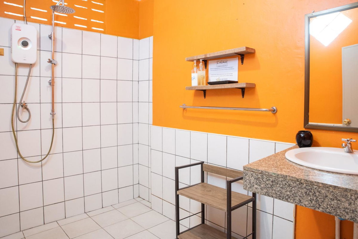 Hotel · Alcove Bungalow, Hinkong
