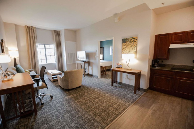 Sonesta ES Suites Chatsworth, Chatsworth, United States
