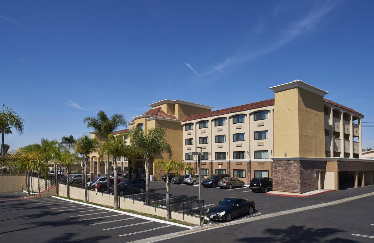 Hotel · Holiday Inn Express San Diego South - National City by IHG, National City