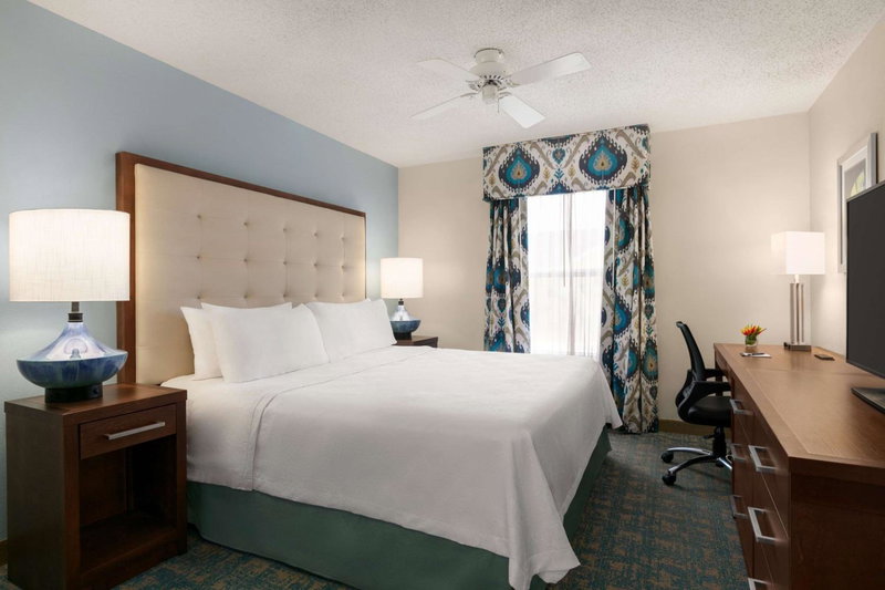 Homewood Suites by Hilton Fort Myers, Fort Myers, United States