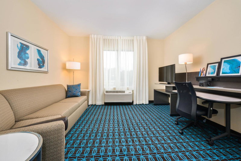 Fairfield Inn & Suites by Marriott Raleigh Cary, Cary, United States