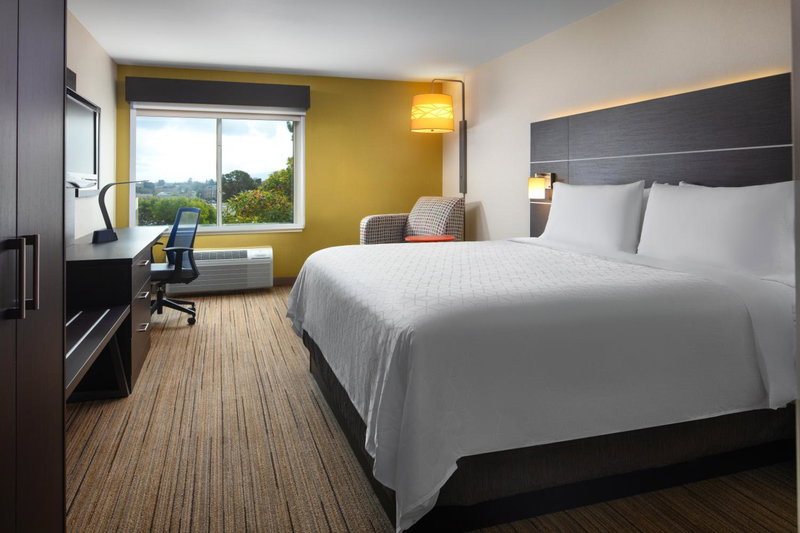 Holiday Inn Express Hotel & Suites Belmont by IHG, Belmont, United States