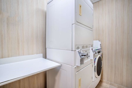 Hampton Inn & Suites Minneapolis St. Paul Airport - Mall of America, Bloomington, United States