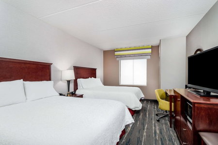 Hampton Inn & Suites Minneapolis St. Paul Airport - Mall of America, Bloomington, United States