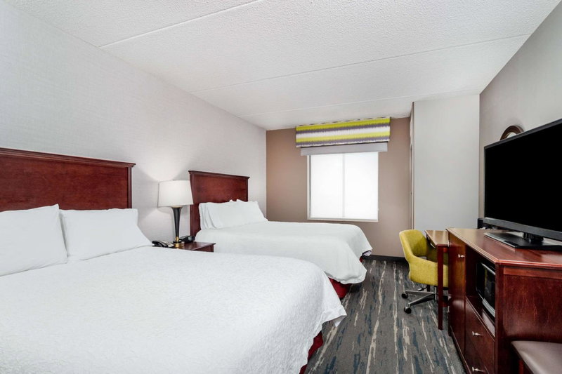 Hampton Inn & Suites Minneapolis St. Paul Airport - Mall of America, Bloomington, United States
