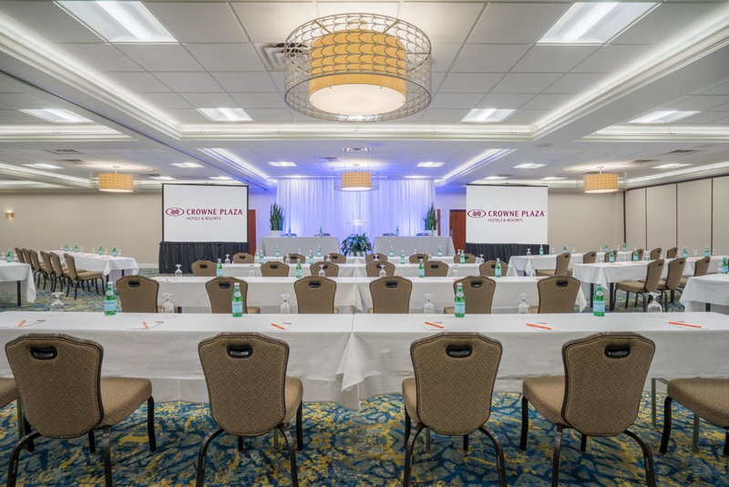 Crowne Plaza Hotel and Suites Pittsburgh South by IHG, Pittsburgh, United States
