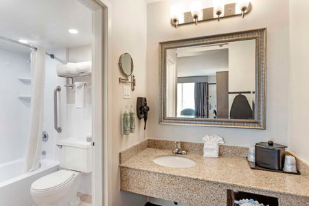 Best Western Mill River Manor, Rockville Centre, United States