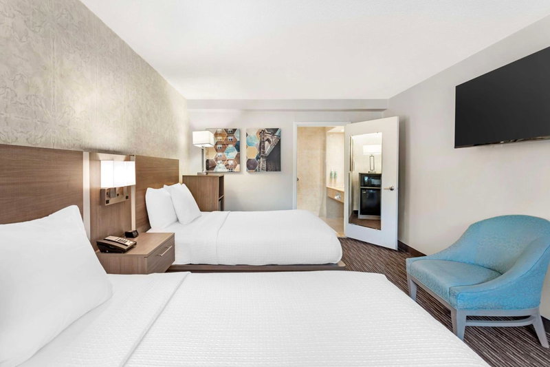 Best Western Mill River Manor, Rockville Centre, United States