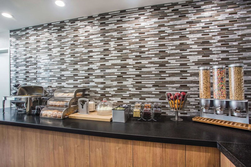La Quinta by Wyndham Winchester, Winchester, United States
