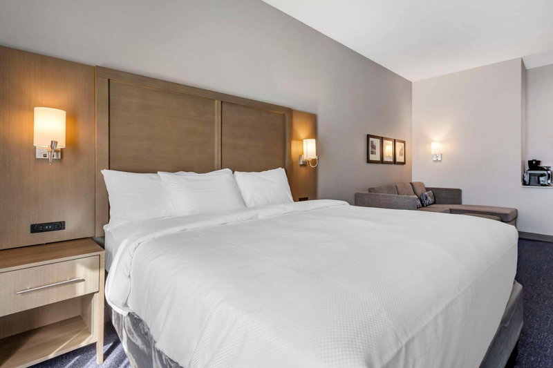 Comfort Suites Scottsdale Talking Stick Entertainment District, Scottsdale, United States