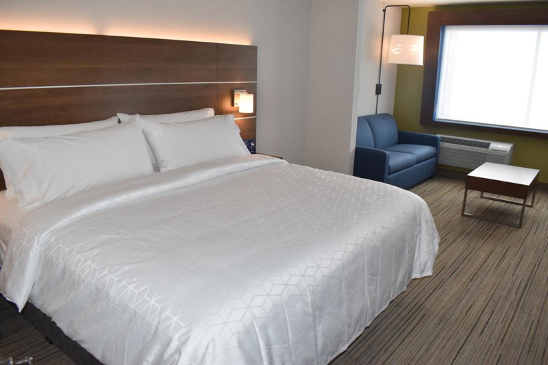 Holiday Inn Express & Suites - Boston South - Randolph by IHG, Randolph, United States