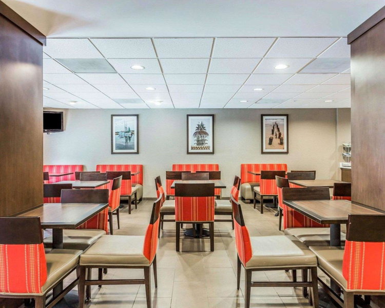 Comfort Suites at Isle of Palms Connector, Charleston, United States