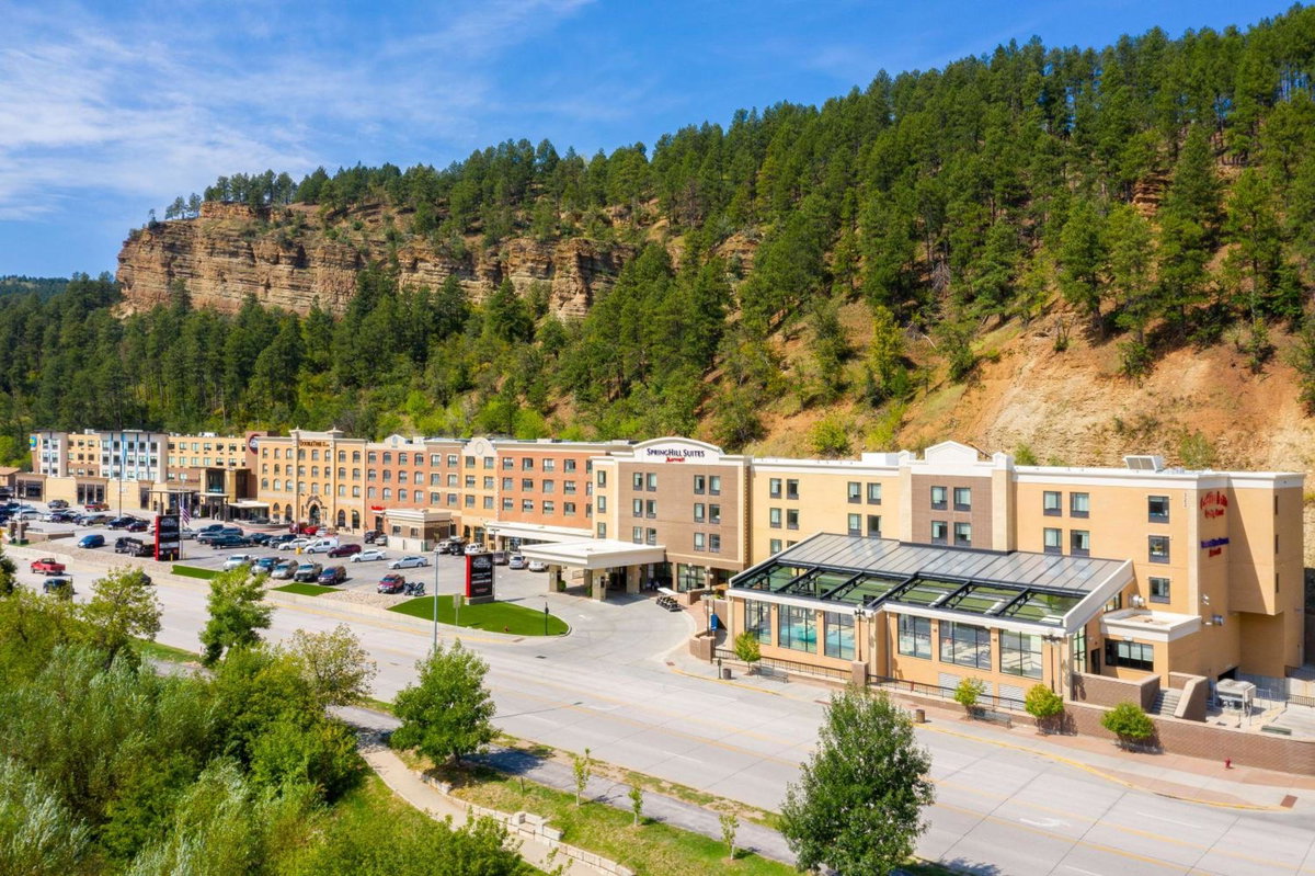 Hotel · DoubleTree by Hilton Deadwood at Cadillac Jack's, Deadwood