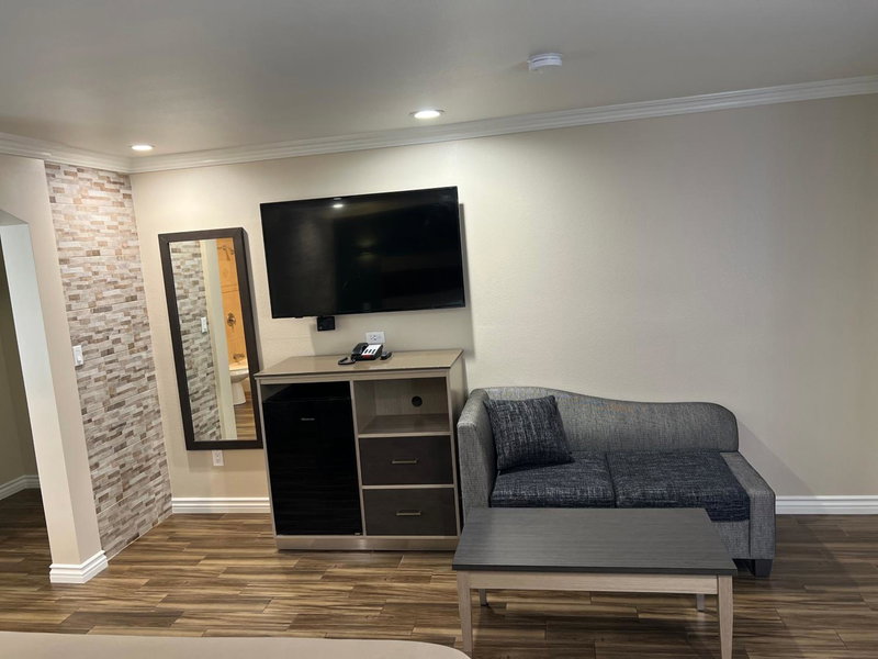 Walnut Inn & Suites West Covina, West Covina, United States