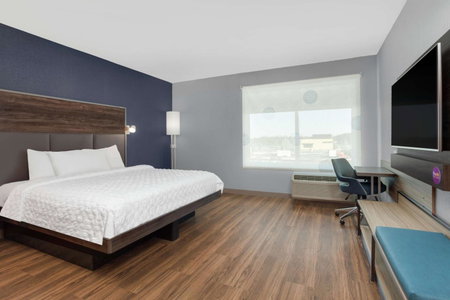 Tru By Hilton Jacksonville St Johns Town Center, Jacksonville, United States