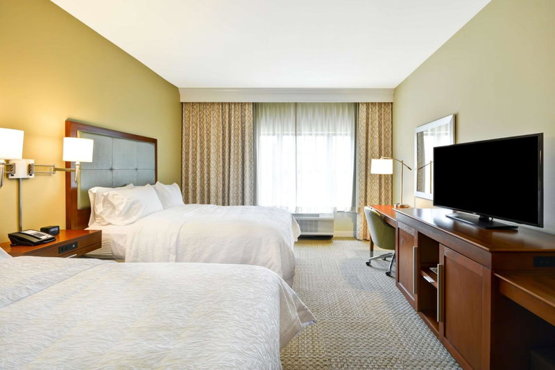 Hampton Inn & Suites Charleston Airport, Charleston, United States