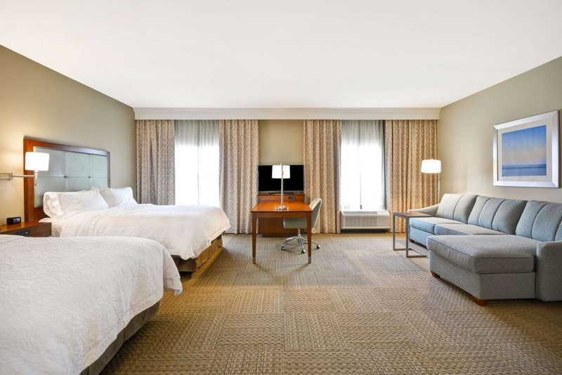 Hampton Inn & Suites Charleston Airport, Charleston, United States