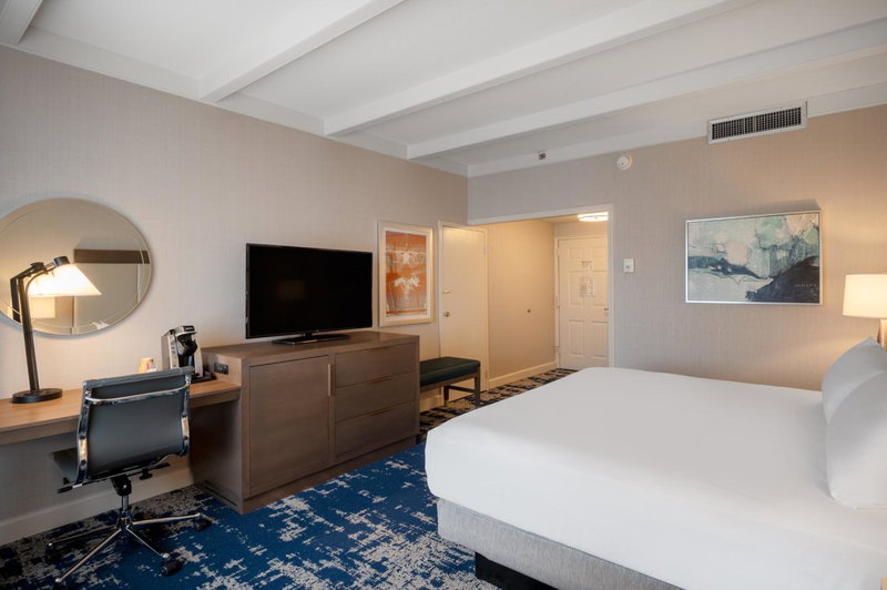 Crowne Plaza Albany - The Desmond Hotel, Albany, United States