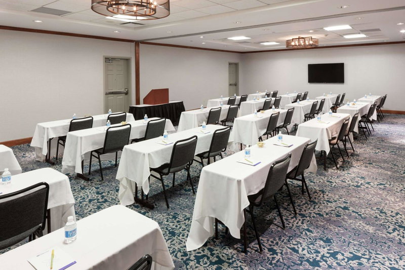 Hilton Garden Inn Naperville/Warrenville, Warrenville, United States