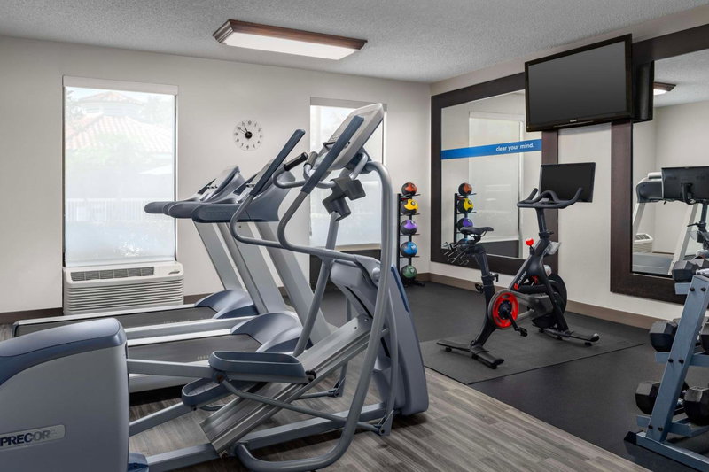 Hampton Inn & Suites at Lake Mary Colonial Townpark, Lake Mary, United States