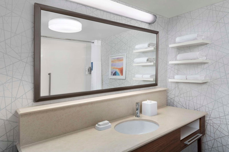 Hampton Inn & Suites at Lake Mary Colonial Townpark, Lake Mary, United States