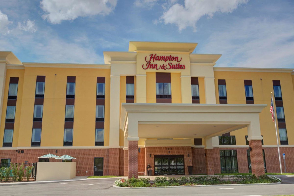 Hotel · Hampton Inn & Suites by Hilton Tampa Busch Gardens Area, Tampa