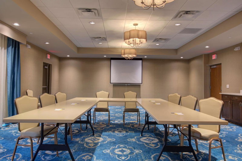 Hampton Inn & Suites by Hilton Tampa Busch Gardens Area, Tampa, United States
